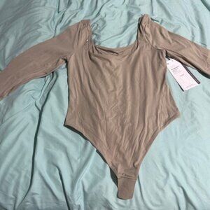 Lululemon Ultrasoft Nulu Wundermost Square neck Body Suit sz L